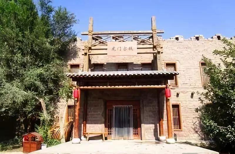迷人的妖精